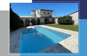 Casa Rustica con Jardín y piscina